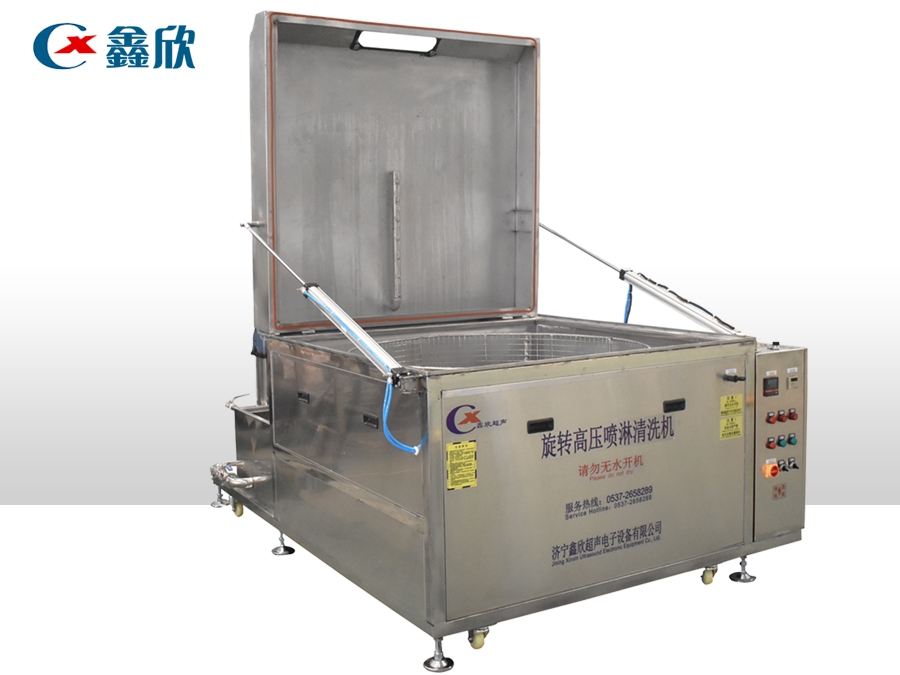 Rotating high-pressure spray cleaning machine